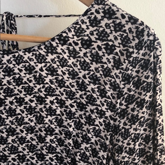 Long Sleeve Romper - Picture 2 of 3